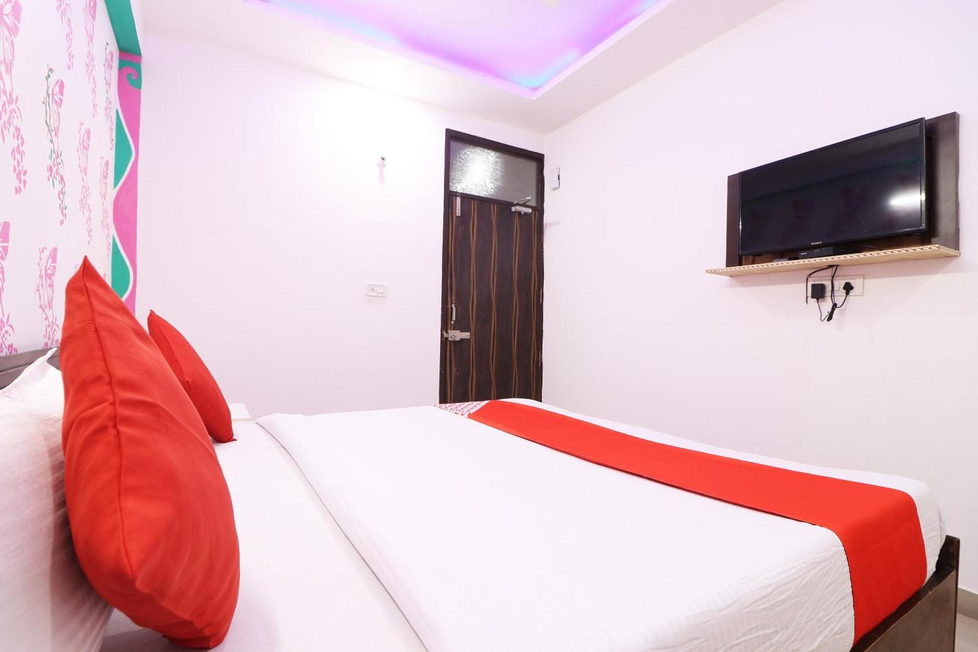 Hotel O Aaradhya Residency Νόιντα Εξωτερικό φωτογραφία