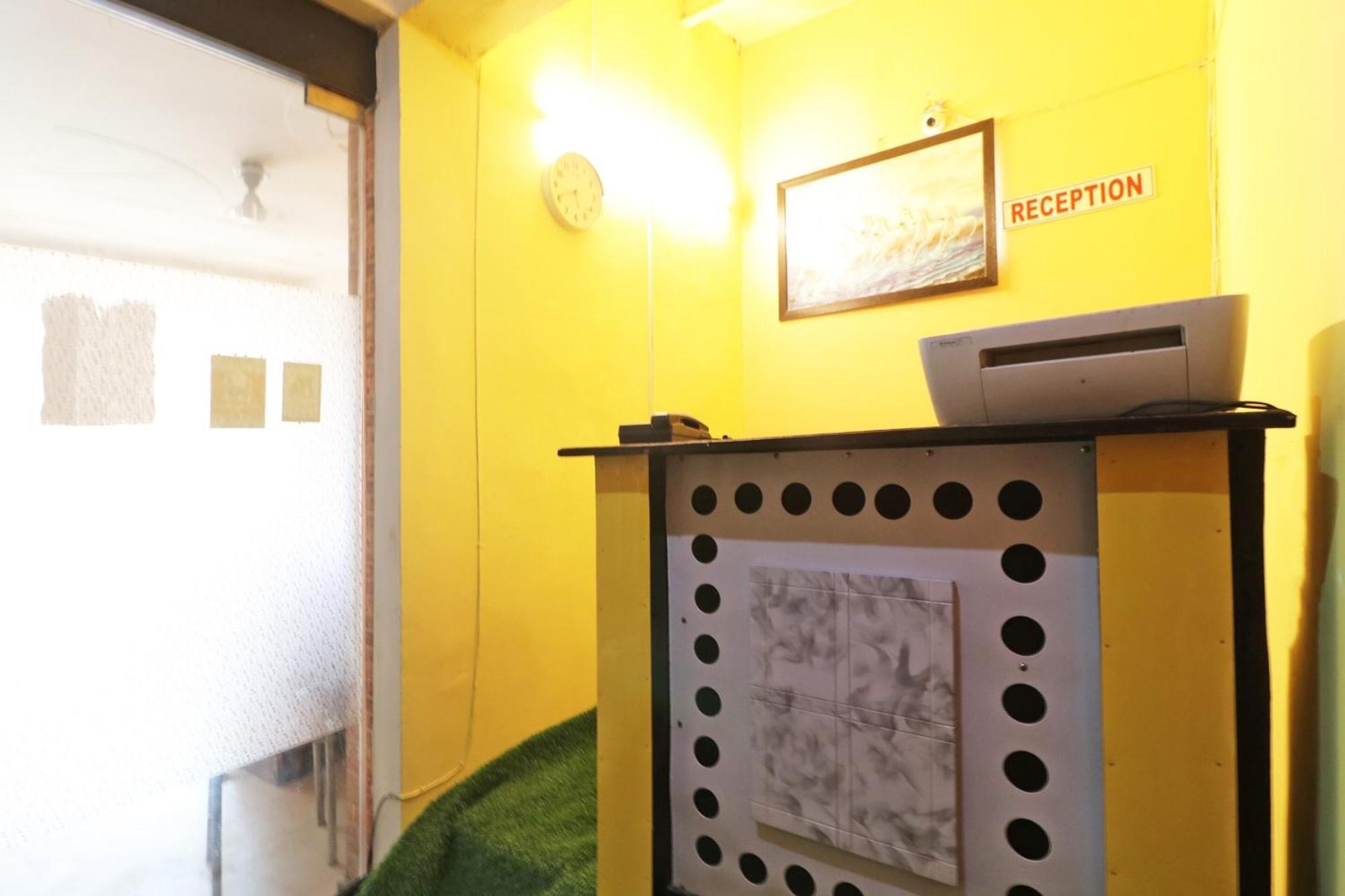 Hotel O Aaradhya Residency Νόιντα Εξωτερικό φωτογραφία